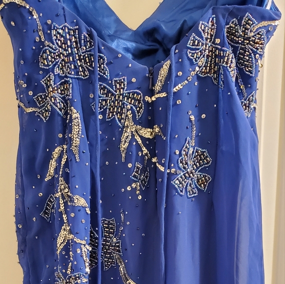 dress - Picture 3 of 5